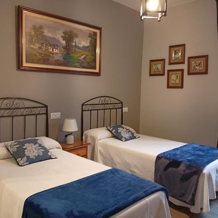 Hospedaje Don Pelayo Gijón Kültér fotó