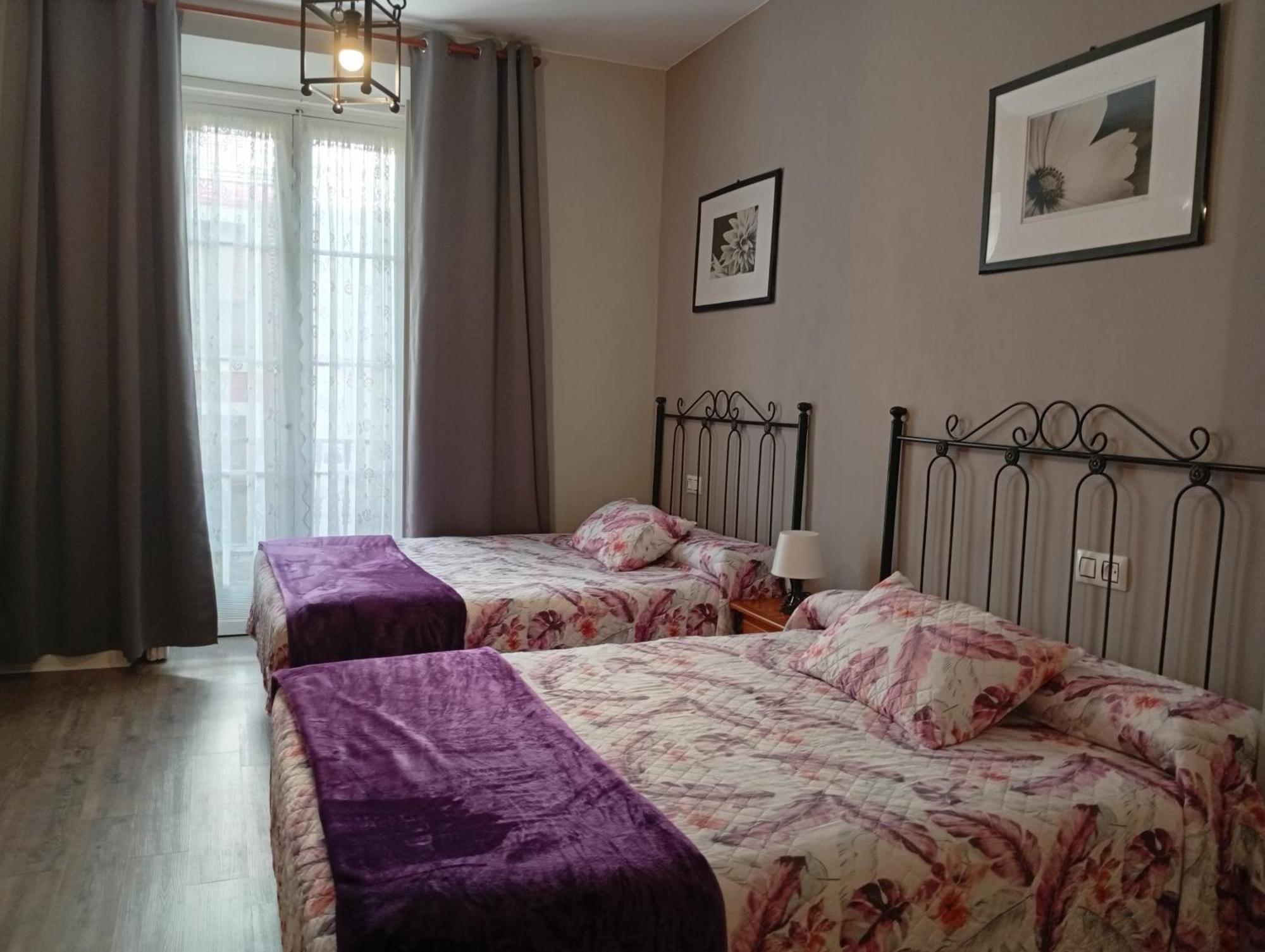Hospedaje Don Pelayo Gijón Kültér fotó