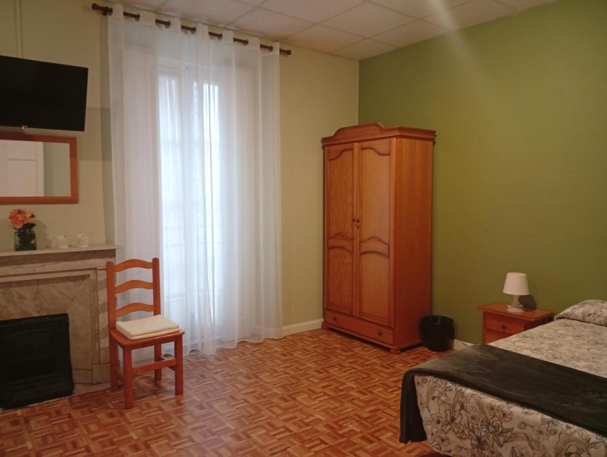 Hospedaje Don Pelayo Gijón Szoba fotó
